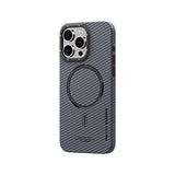 Apple iPhone 15 Pro Kılıf Recci Machinist Serisi M-safe Şarj Özellikli Magnetik Karbon Kapak