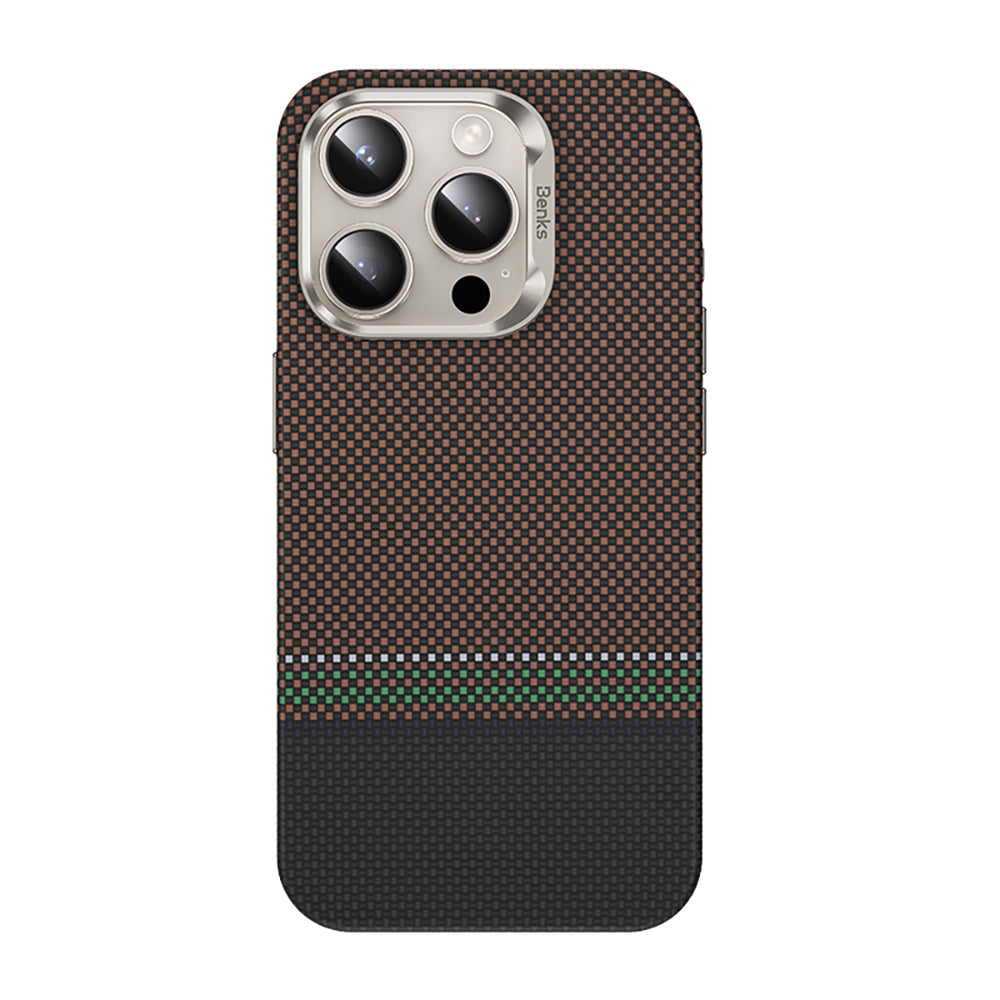 Apple iPhone 15 Pro Max Kılıf M-safe Şarj Özellikli Karbon Fiber Tasarımlı Benks Prestige ArmorPro Kevlar Kapak