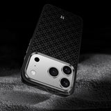 Apple iPhone 17 Pro Max Kılıf M-Safe Şarj Özellikli Benks ArmorPro ArmorGrid Serisi Kevlar Kapak