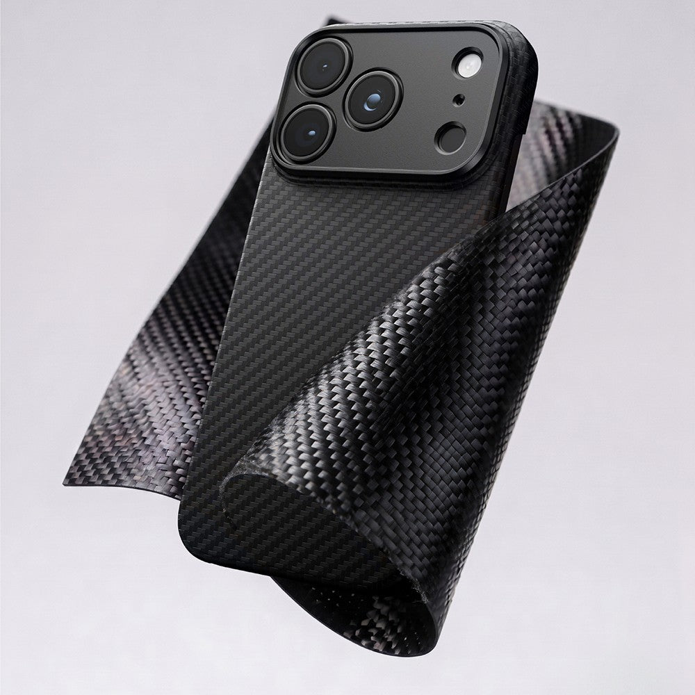 Apple iPhone 18 Pro Kılıf M-safe Şarj Özellikli 1500D Aramid Fiber Lens Korumalı Amazingthing Titan Max Serisi Karbon Kapak