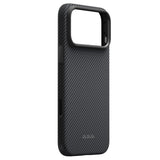 Apple iPhone 18 Pro Kılıf M-safe Şarj Özellikli Aramid Karbon Fiber Pitaka Military-Grade Classic Serisi New Logo Black-Grey Twill Kapak