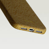 Apple iPhone 18 Pro Max Kılıf M-safe Şarj Özellikli Aramid Karbon Fiber Pitaka Wind Over Wheat Serisi Kapak